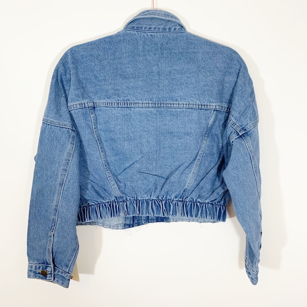🌻Cropped Denim Jean Jacket🌻 ONLY 1 LEFT - Picture 3 of 4
